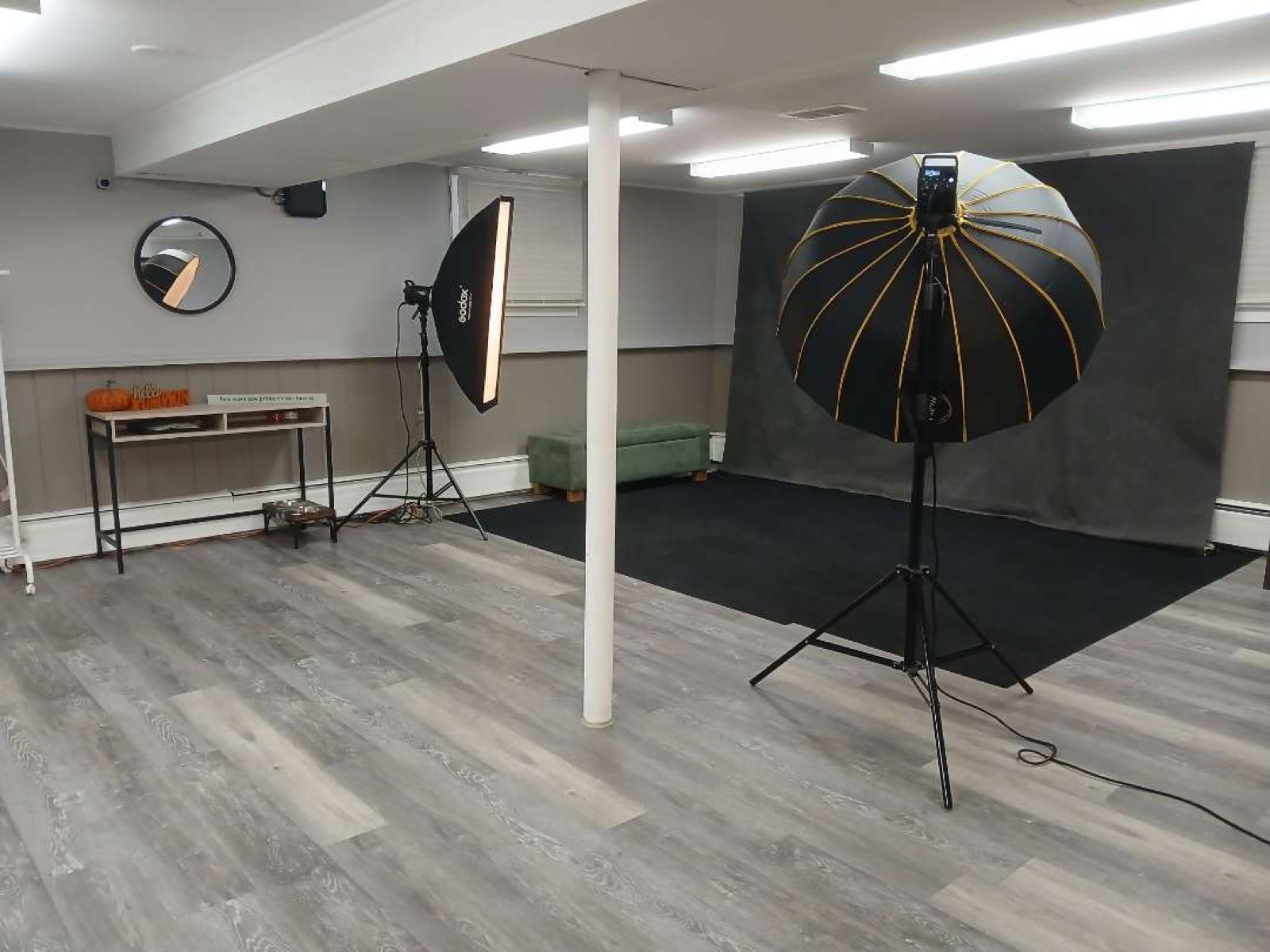The Naperville studio: the backdrop and lights